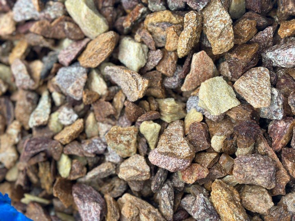 Златолит персиковый декоративная каменная крошка купить в Кирове