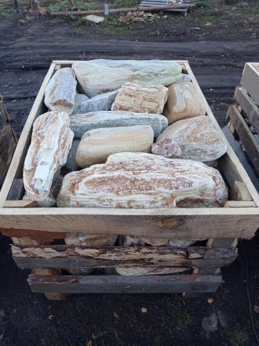 Златолит жёлтый, жёлто-зелёный глыбки и валуны для ланшафтного дизайна купить в Кирове