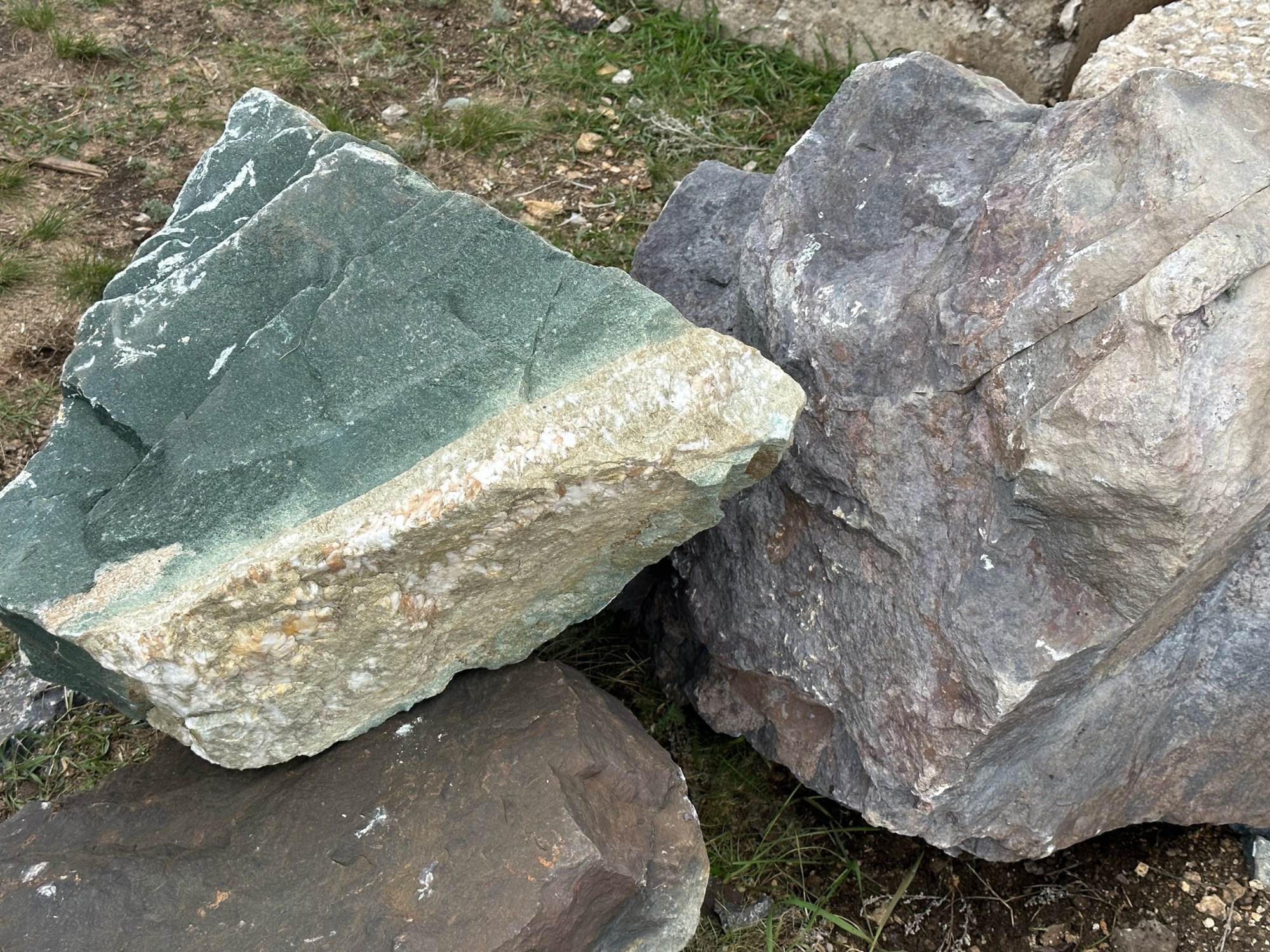 Камни для ландшафтного дизайна зелёные 10-60 килограмм купить в Кирове