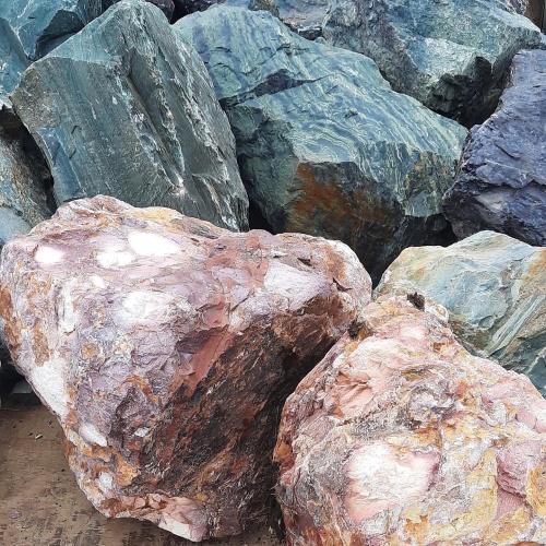 Ландшафтные глыбы красно-фиолетовые 200-1000 килограмм купить в Кирове