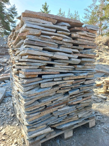 Плитняк златолит серебристый для цоколя, отмостки купить в Кирове