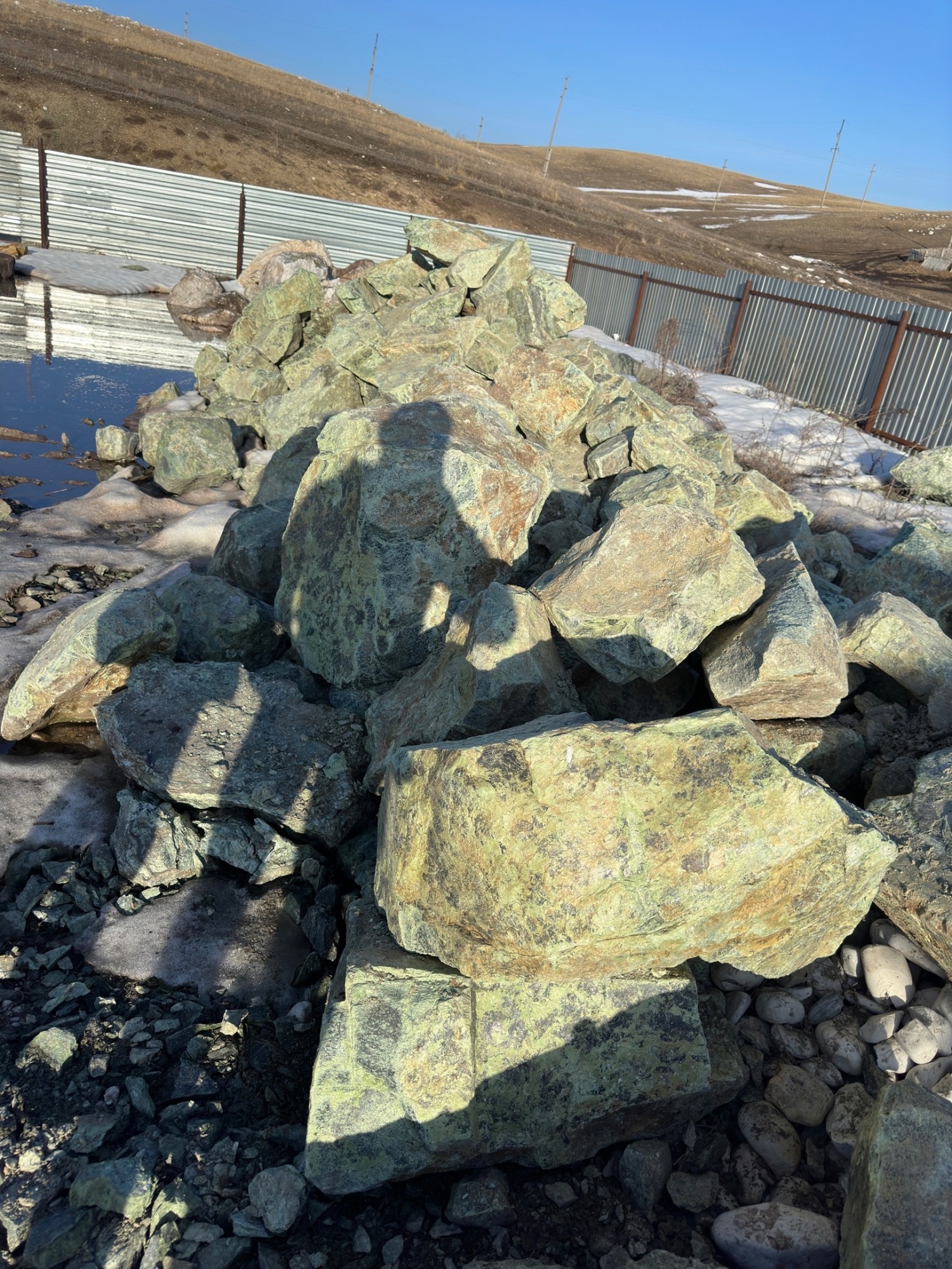 Камни для ландшафтного дизайна зелёные 10-60 килограмм купить в Кирове