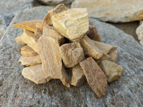 Златолит жёлтый декоративная каменная крошка купить в Кирове