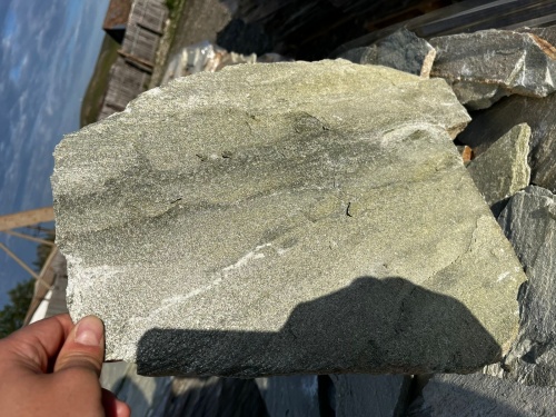 Плитняк златолит зелёный для цоколя, отмостки купить в Кирове