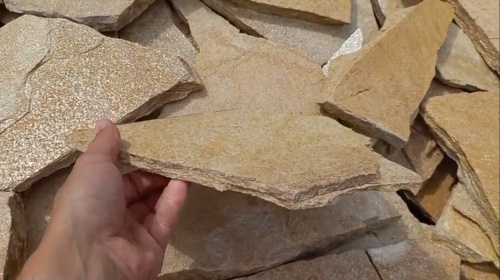 Плитняк златолит жёлтый для цоколя купить в Кирове