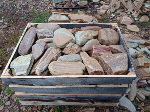 Златолит жёлтый, жёлто-зелёный глыбки и валуны для ланшафтного дизайна купить в Кирове