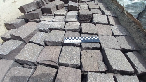 Лемезит колотая брусчатка 10 * 10 см. для парковки купить в Кирове